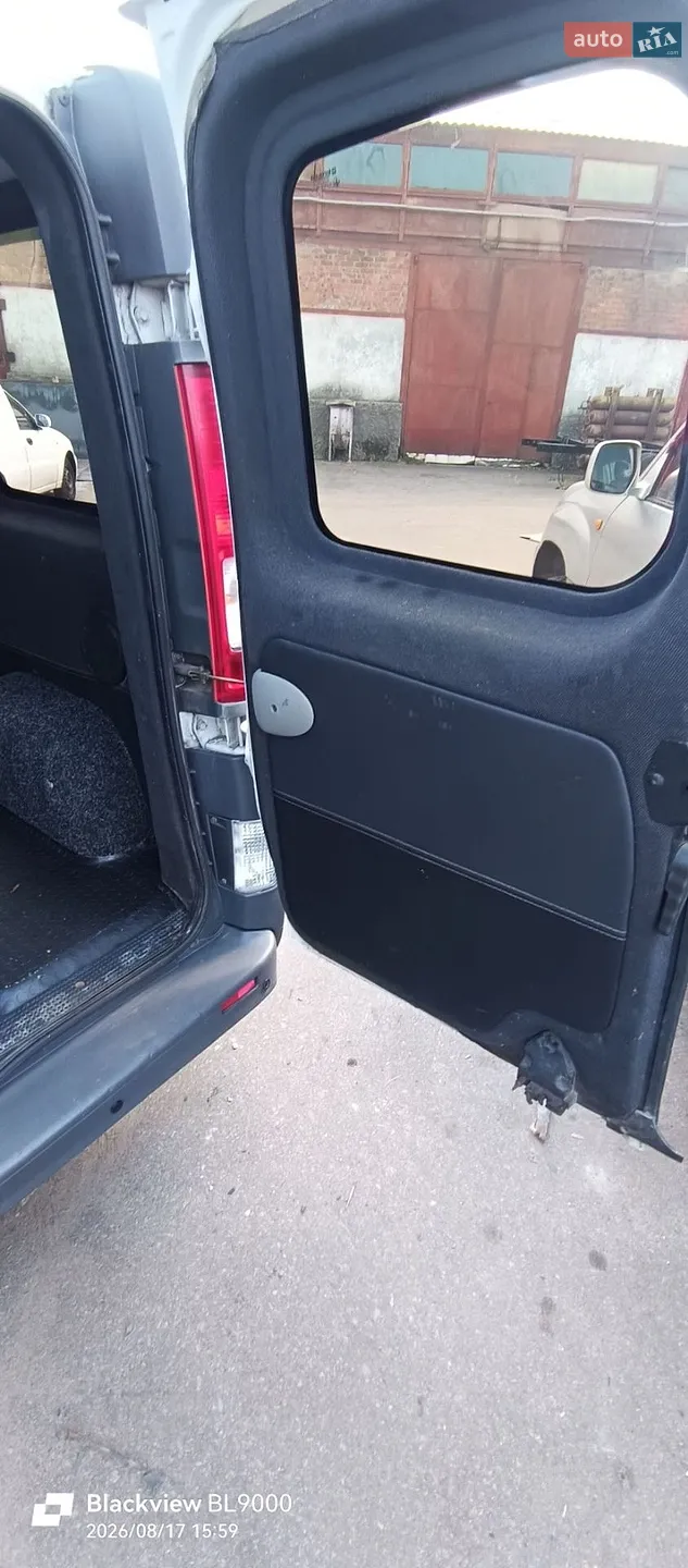 2011 Opel Vivaro - мініатюра 24