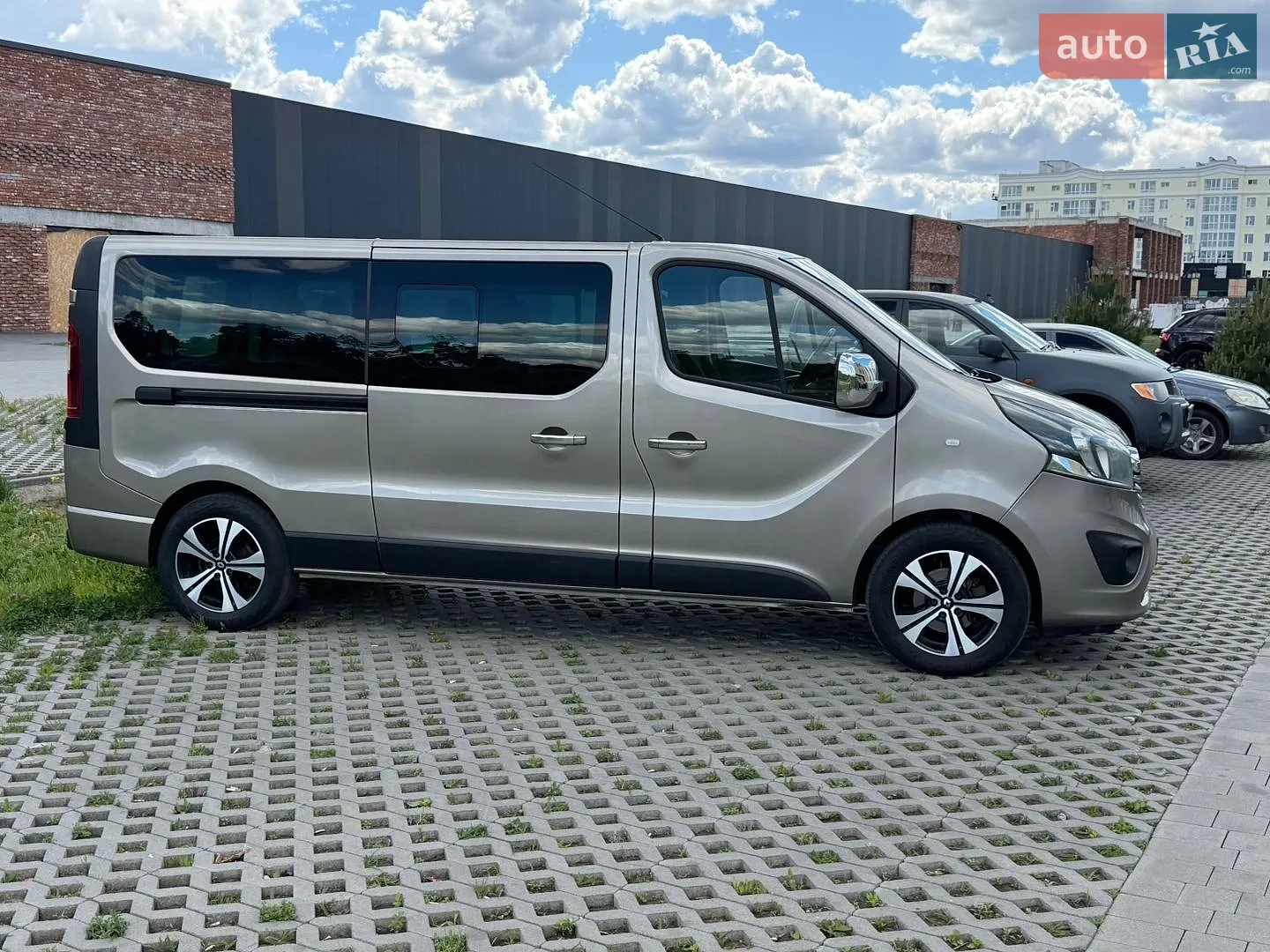 2015 Opel Vivaro - мініатюра 12