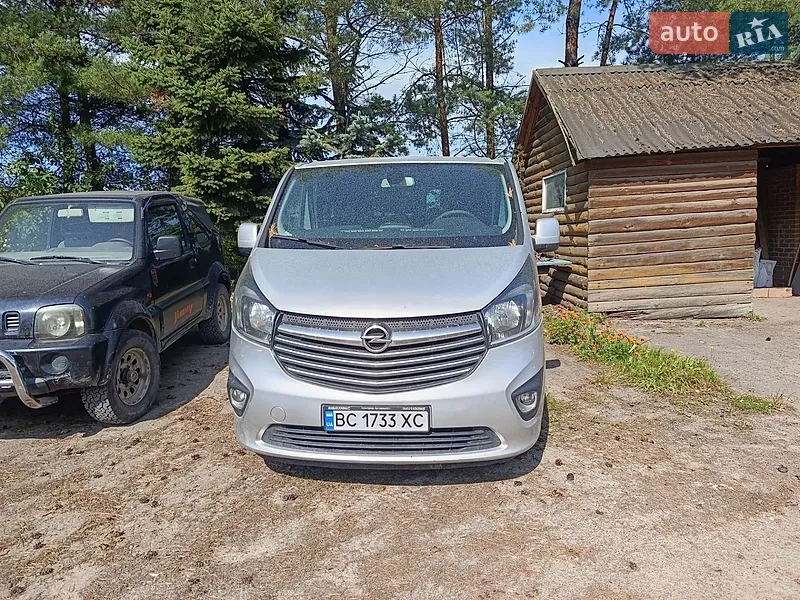 Opel Vivaro 2016