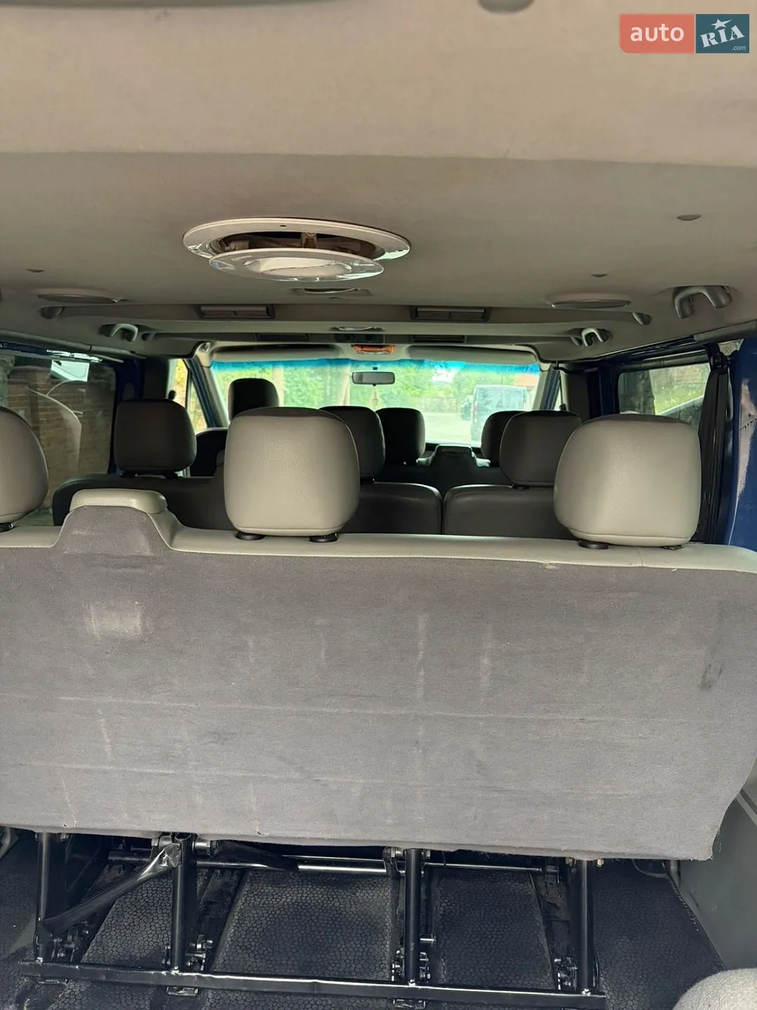 2010 Opel Vivaro - мініатюра 9