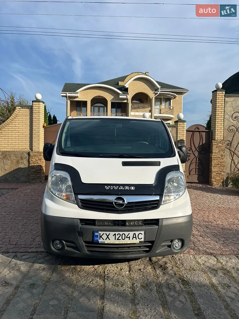 2010 Opel Vivaro - фото 1