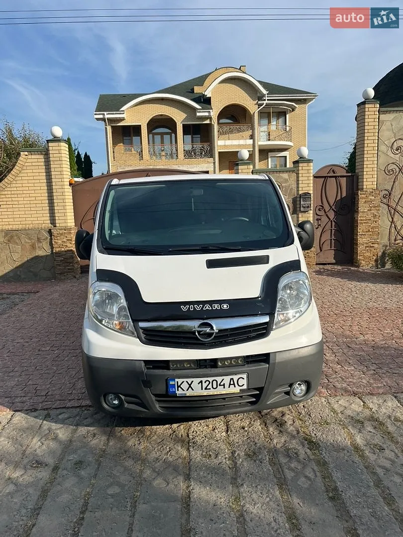 2010 Opel Vivaro - мініатюра 2