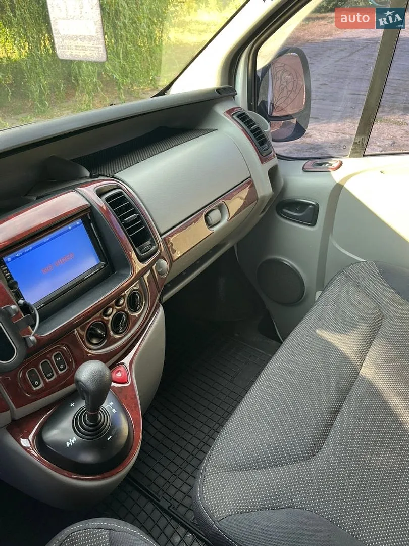 2010 Opel Vivaro - мініатюра 15