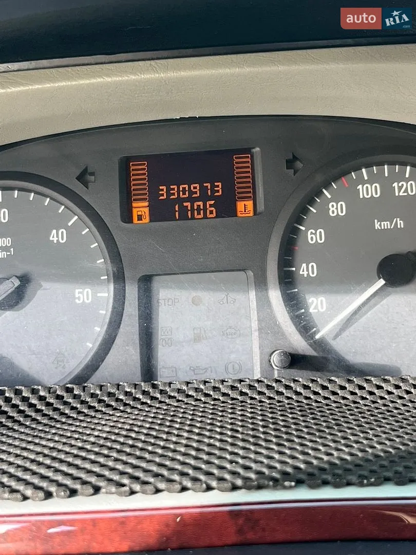 2010 Opel Vivaro - мініатюра 20
