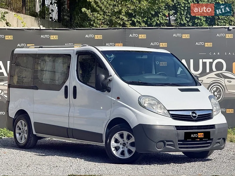 Opel Vivaro 2011