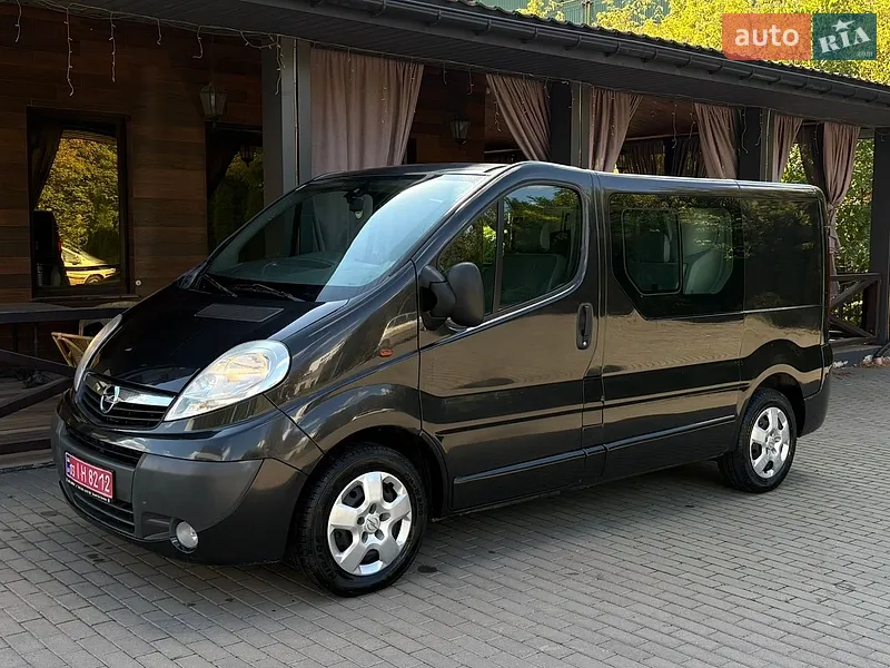 Opel Vivaro 2011