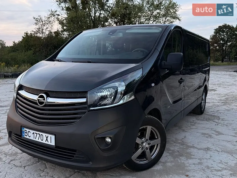 Opel Vivaro 2016