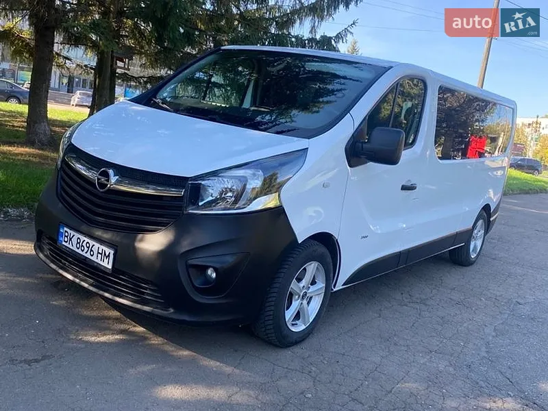 Opel Vivaro 2015