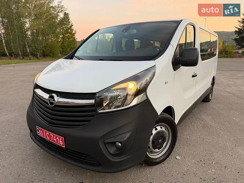 Opel Vivaro 2016