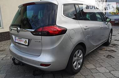 Минивэн Opel Zafira Tourer 2014 в 