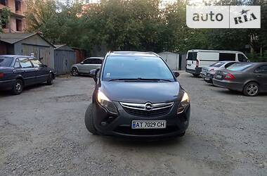 Минивэн Opel Zafira Tourer 2013 в Ивано-Франковске