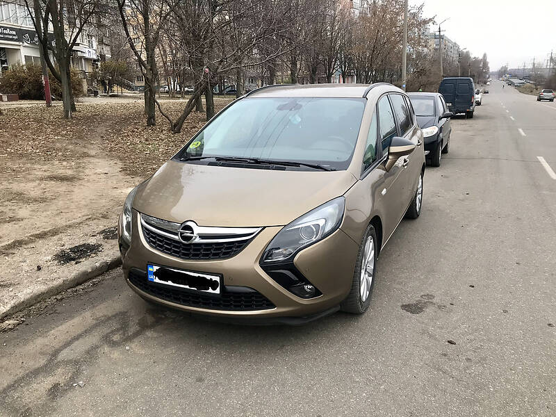 Opel Zafira Tourer 2.0diezel