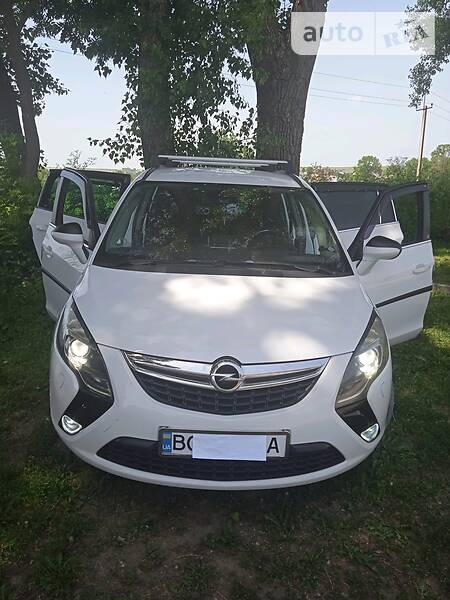 Минивэн Opel Zafira Tourer 2012 в Тернополе