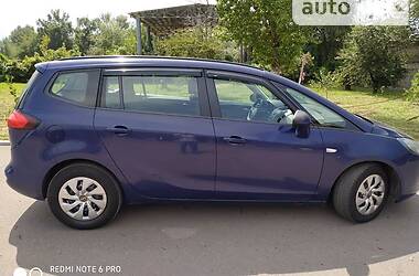 Минивэн Opel Zafira Tourer 2012 в 