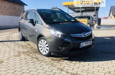 Opel Zafira Tourer 2014