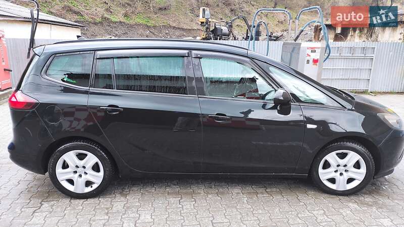 Минивэн Opel Zafira Tourer 2012 в Рахове