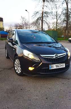 Opel Zafira Tourer 2014