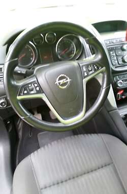 Минивэн Opel Zafira Tourer 2012 в 