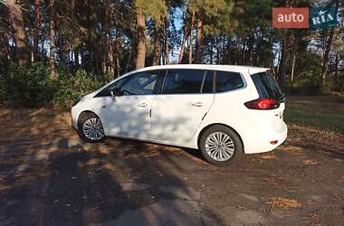 Opel Zafira Tourer 2015