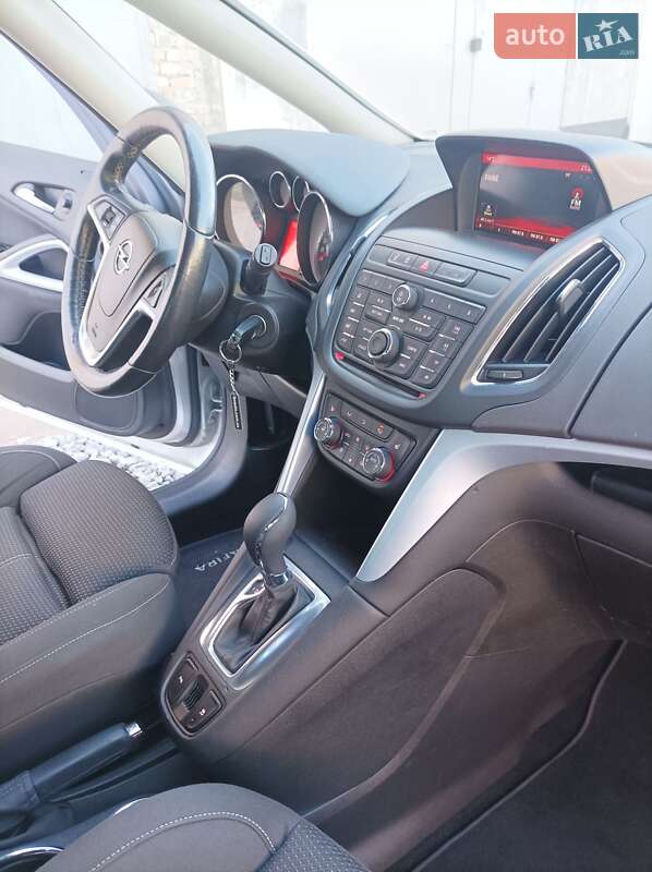 Мінівен Opel Zafira Tourer 2015 в Бродах