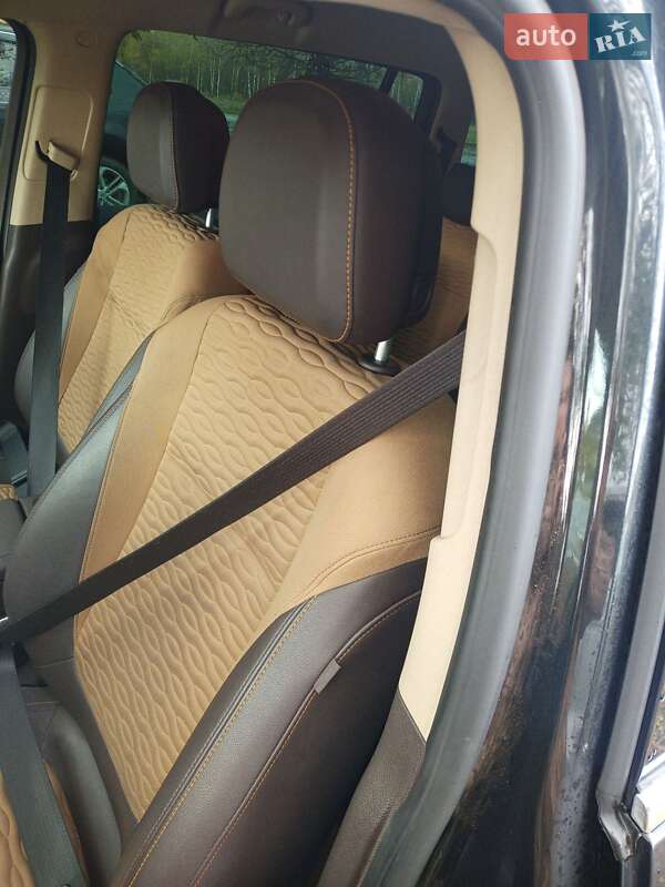 Минивэн Opel Zafira Tourer 2013 в Староконстантинове