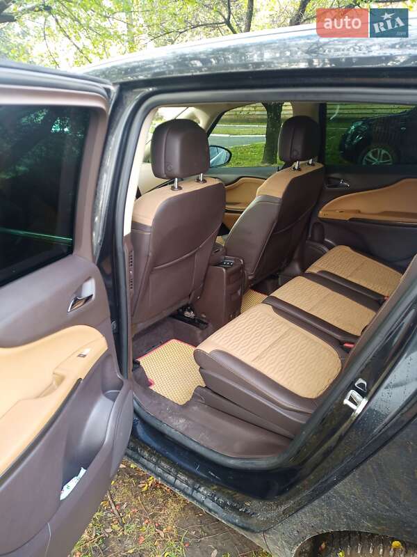 Минивэн Opel Zafira Tourer 2013 в Староконстантинове