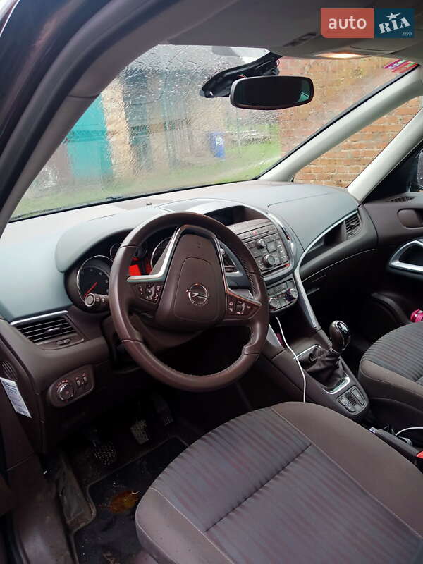 Мінівен Opel Zafira Tourer 2012 в Львові