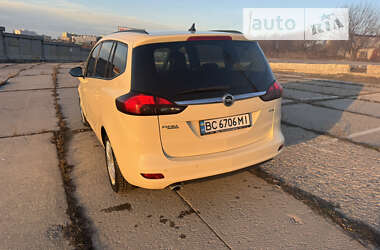 Минивэн Opel Zafira Tourer 2015 в Черновцах