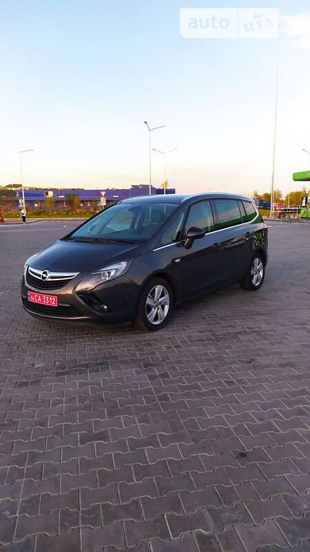 Минивэн Opel Zafira Tourer 2014 в Стрые