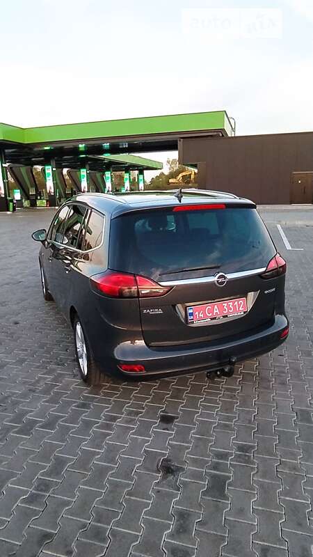 Минивэн Opel Zafira Tourer 2014 в Стрые