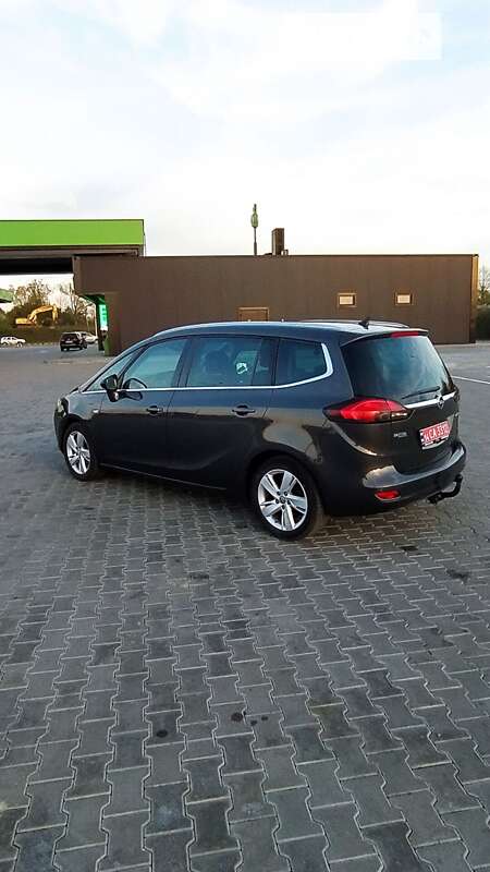 Минивэн Opel Zafira Tourer 2014 в Стрые