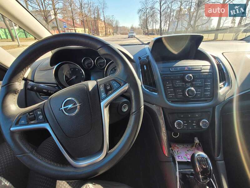Минивэн Opel Zafira Tourer 2014 в Киеве фото 4 Минивэн Opel Zafira Tourer 2014 в Киеве