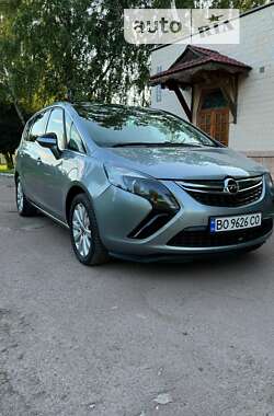 Мінівен Opel Zafira Tourer 2012 в Лубнах