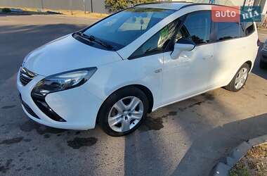Opel Zafira Tourer 2015