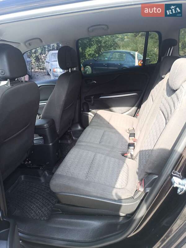 Минивэн Opel Zafira Tourer 2013 в Полтаве