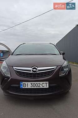 Минивэн Opel Zafira Tourer 2013 в 