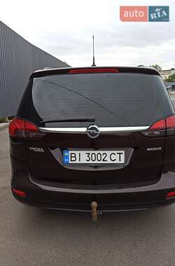 Минивэн Opel Zafira Tourer 2013 в 