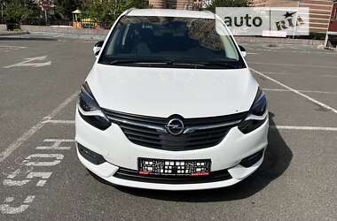 Минивэн Opel Zafira Tourer 2018 в Киеве