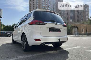 Минивэн Opel Zafira Tourer 2018 в Киеве