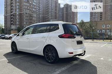 Минивэн Opel Zafira Tourer 2018 в Киеве