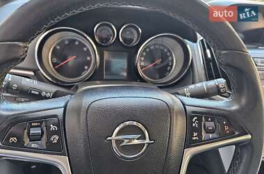 Минивэн Opel Zafira Tourer 2013 в 