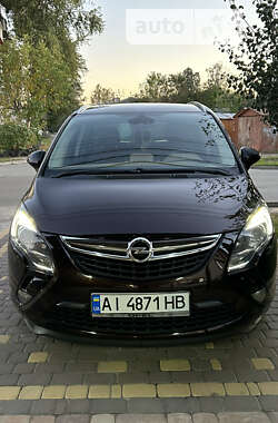 Opel Zafira Tourer 2013