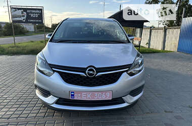 Opel Zafira Tourer 2017