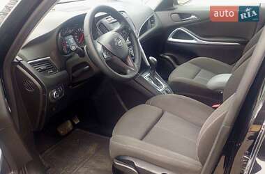 Минивэн Opel Zafira Tourer 2017 в 