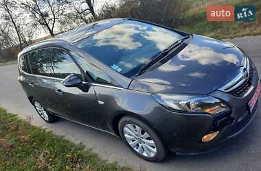 Минивэн Opel Zafira Tourer 2012 в 