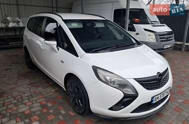 Минивэн Opel Zafira Tourer 2013 в Ружине