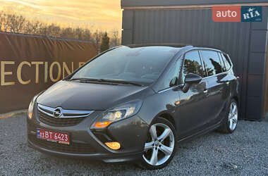 Минивэн Opel Zafira Tourer 2012 в 