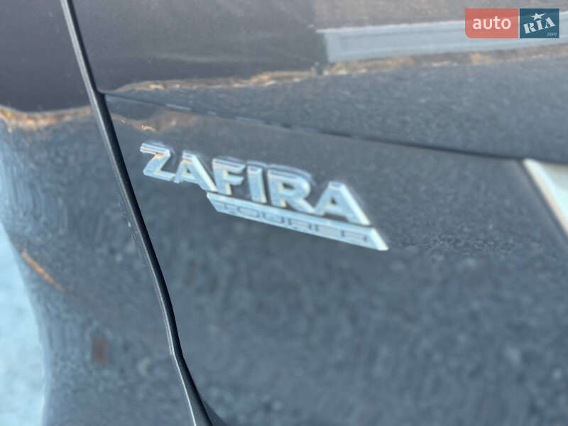 Мінівен Opel Zafira Tourer 2012 в Дрогобичі