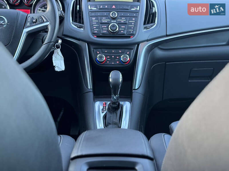 Мінівен Opel Zafira Tourer 2012 в Дрогобичі