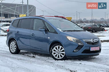 Opel Zafira Tourer 2013